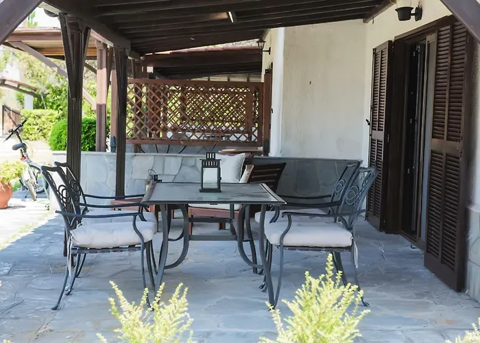 بيت للعطل White Blossom #fourka *